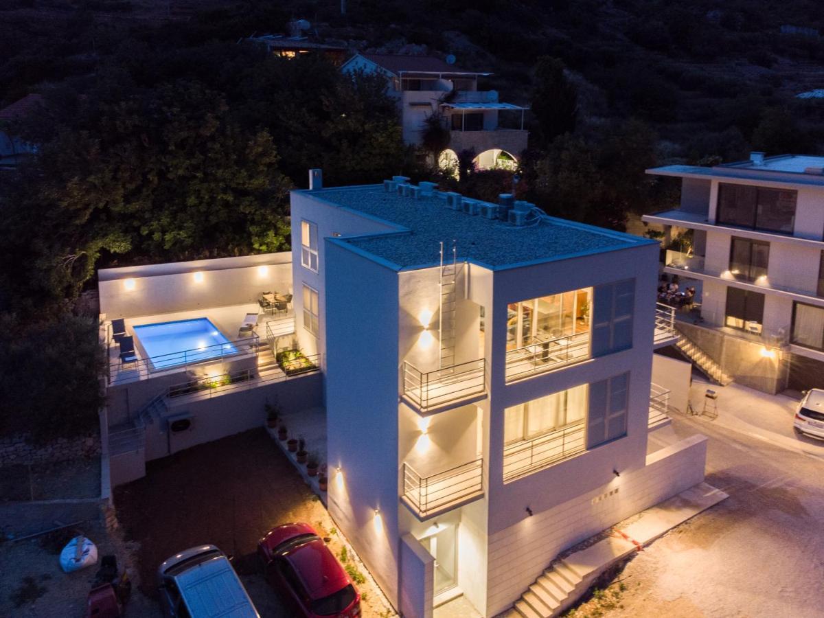 Seaside Elegance Suites Komiža Eksteriør bilde