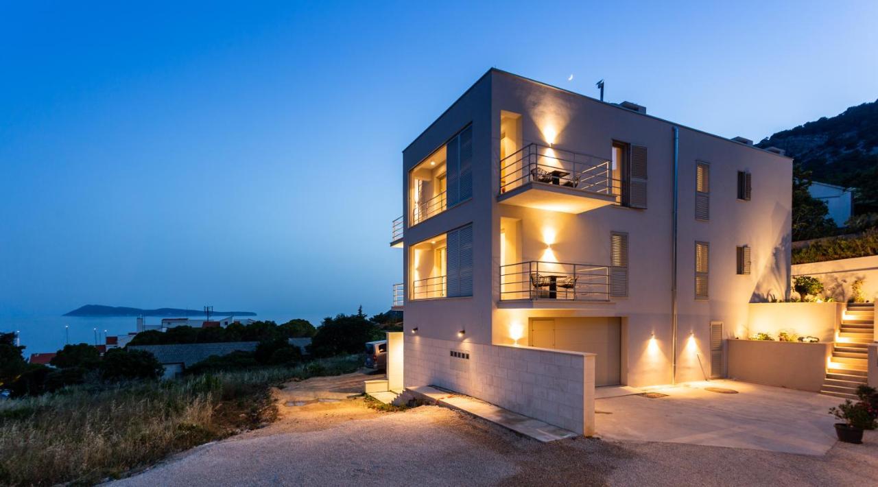 Seaside Elegance Suites Komiža Eksteriør bilde